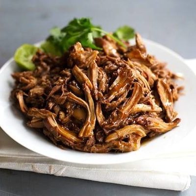 Honey Glazed Crockpot Chicken Adobo - simple pantry ingredients, hardly any hands-on time, 200 calories. | https://lower-size.today